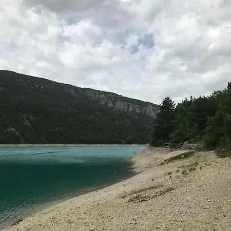 La Maison Des Pins Saint-Julien-du-Verdon